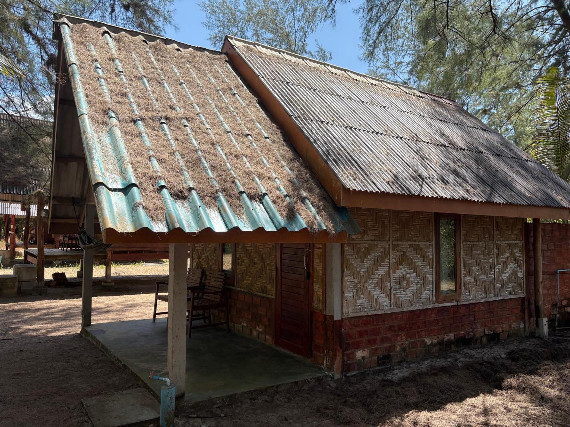 Rakkan Resort Ko Phra Thong Esterno foto